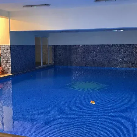 In Grand & 4*